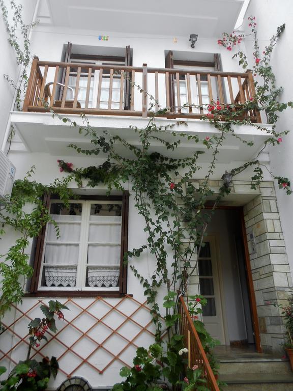 Aggela Guesthouse Σκόπελος Εξωτερικό φωτογραφία