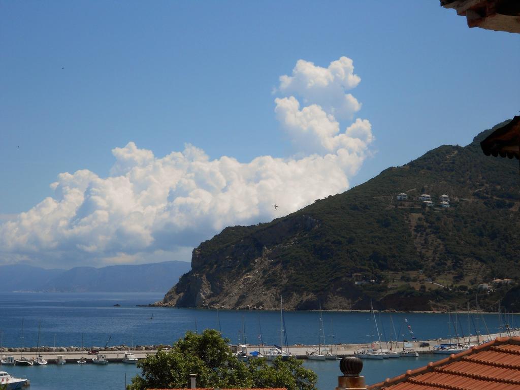Aggela Guesthouse Σκόπελος Δωμάτιο φωτογραφία